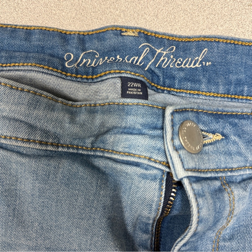 Plus -Universal Thread Distressed Light Blue Deni… - image 2